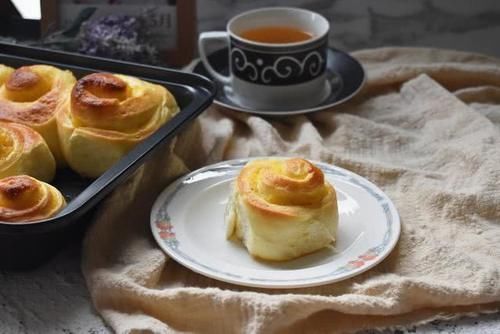 高筋面粉|夏天早餐吃它简单省事,做一次吃两顿,香甜柔软味道棒,孩子爱吃