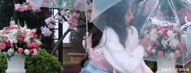 爆火|Baby奶茶店爆火!粉丝点了杯奶昔,结账时连问好几遍你没算错