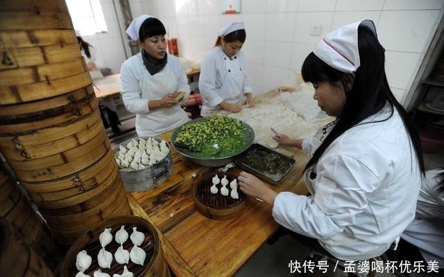  花边饺|《花边饺子里的爱》阅读理解