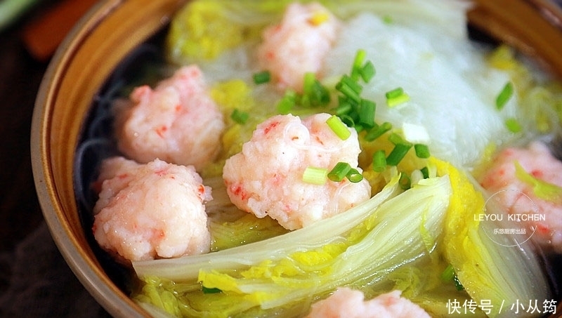 鲜美|用水煮的一道菜,一滴油没放,鲜美又清爽,连汤都不想剩下