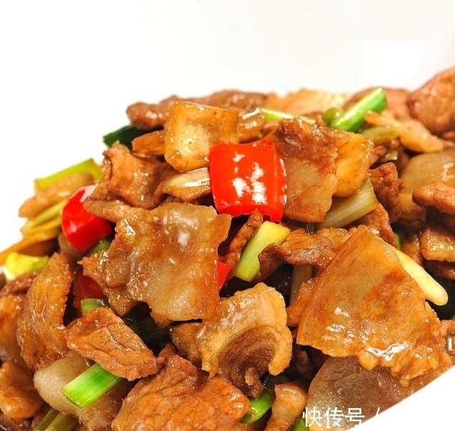 滑入|不管炒什么肉,别再加淀粉!大厨教你3招,肉质嫩滑入味,还不腥