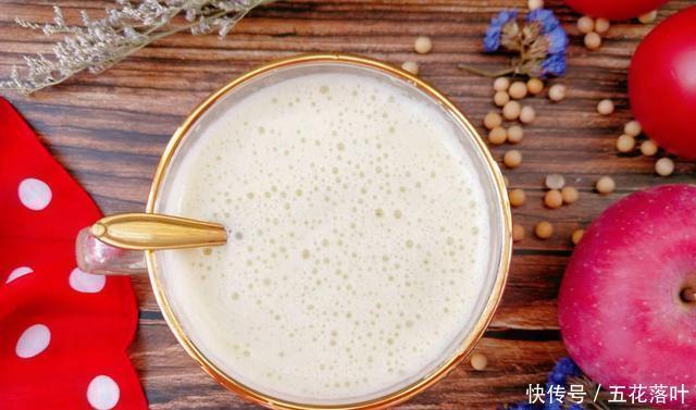 水果|打豆浆时,多加1样水果,1样粗粮,豆浆香味浓郁,入口甘甜丝滑