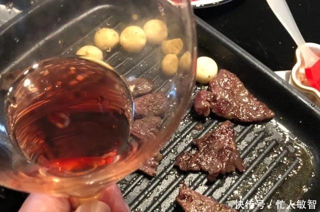 超过|这才是香格里拉松茸之王,每根都超过17厘米,黄油香煎太完美了