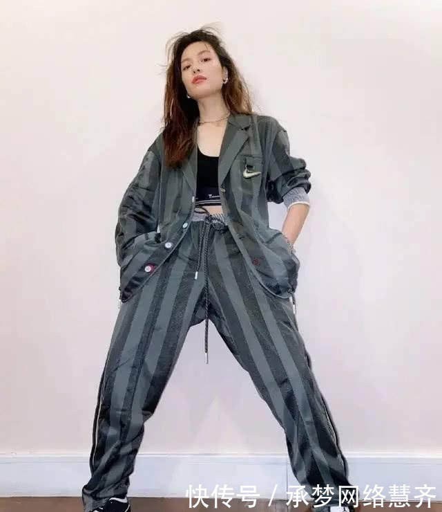运动服|早秋穿什么?今年流行什么?运动服也能这么时髦你知道吗?