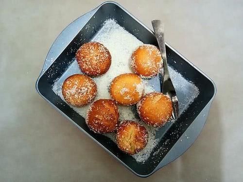 面包|以后面粉就这样做,加1个鸡蛋,不用烤不用蒸,比蛋糕都好吃