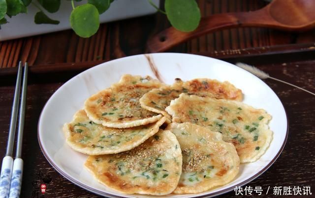 简便|儿子迷上这早餐,做法简便快速,脆糯咸香,天天让我给他做