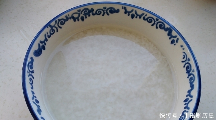  煮粥|煮粥，最忌直接下锅煮！外婆：做好6点，香浓黏稠，比买得更好喝