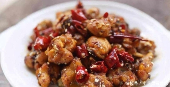 明星|《向往4》黄磊做辣子鸡,看清桌上的“剩菜”,网友:骗小孩呢?