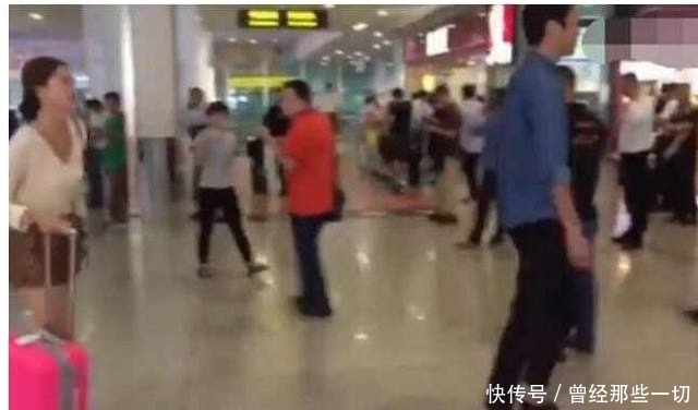 女子|女子整容整成网红脸，男友接机看到后当场掌掴，竟不认识！