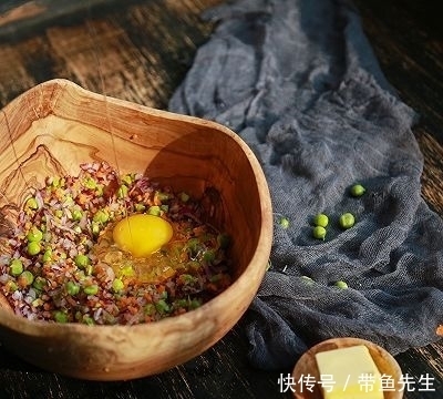 鱼法|香煎三文鱼饼 #非常规创意吃鱼法#