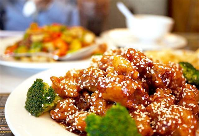 中国|美式中餐连锁来中国开店,是梁静茹给的勇气吗?网友:开眼界了