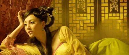 皇帝萧宝卷|她是古时唯一敢奴役皇帝的贵妃,容貌妖娆,天生“贵足”!