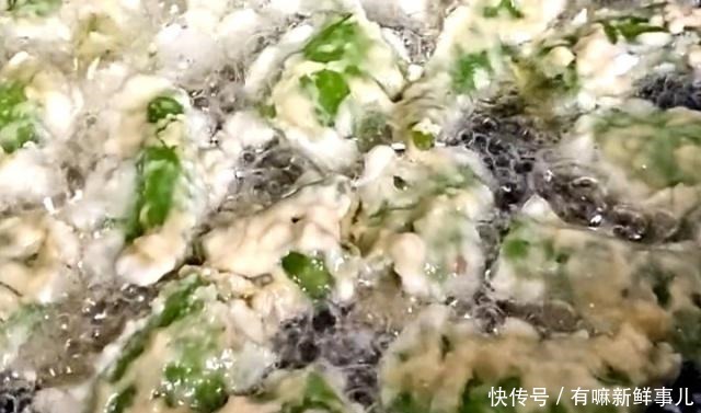 家人|辣椒最好吃的做法,拌一拌,炸一炸,出锅焦香酥脆,家人的最爱