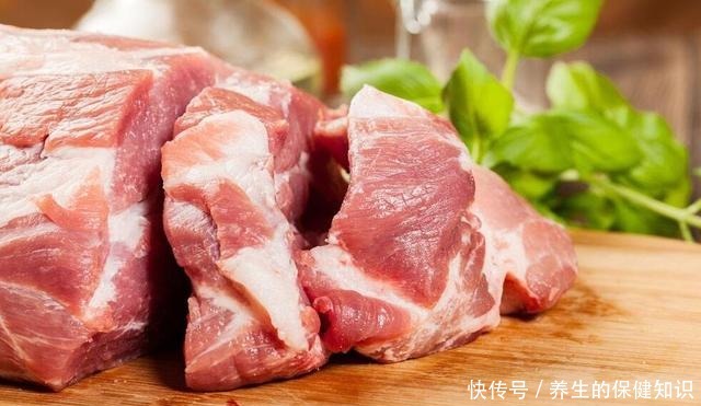 万万不能|冰柜拿出来的冻肉,万万不能用水泡!教你一招,吃起来跟鲜肉相同