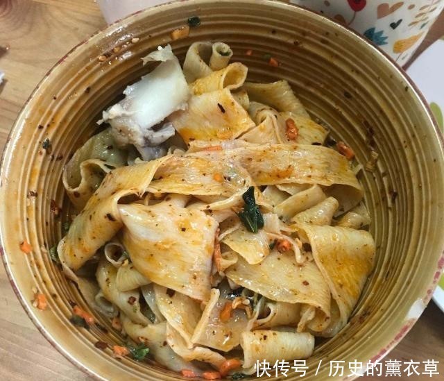 好吃|别只知道吃泡面?如今都流行吃这4种特色风味速食面,倍好吃!