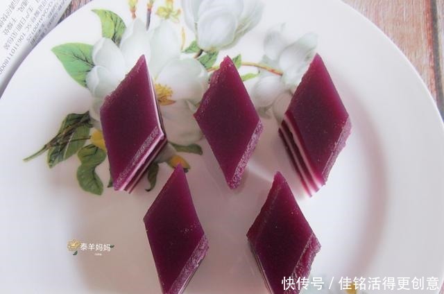 简单|这个千层蒸糕颜色漂亮,Q弹爽口,特别适合夏天吃,做法特别简单