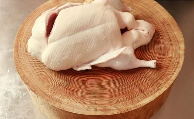 香辛料|盐水鸭非常简单,重要用90度水焯,白米醋除腥,香辛料仅用八角、麻椒