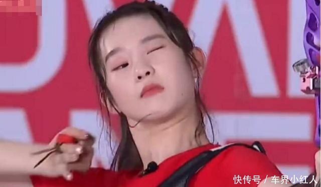 镜头|超新星运动会镜头怼脸拍,张艺凡有点业余,刘些宁不愧是门面