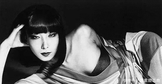 亚洲|她是性感又危险的东瀛美人，也是首位在巴黎时装周走秀的亚洲超模
