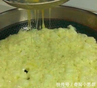 鸡蛋|女子将鸡蛋倒入漏勺,婆婆刚想骂她败家,几分钟后乖乖离开了