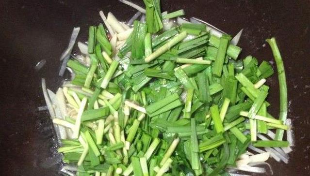 细腰|土豆加此物一起吃,下饭又美味,排出体内垃圾,清肠瘦身又细腰