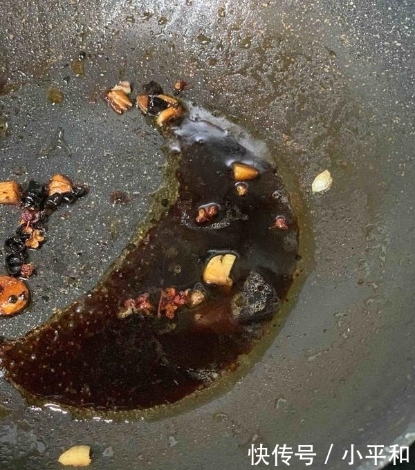  干辣椒|夏天要多吃面条，教你个懒人做法，一人三碗不够吃！大家别错过！