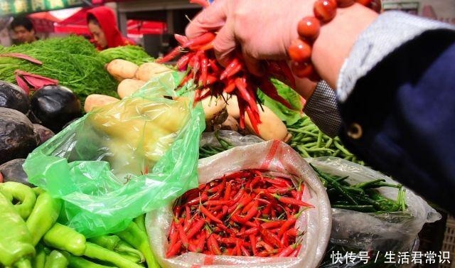 辣王|中国辣王每天把辣椒当饭吃 是饭馆最不欢迎的人|百家故事