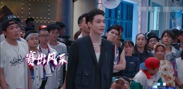  街舞|舞台帅炸，导师专业，本期《街舞3》神仙打架的battle注定封神