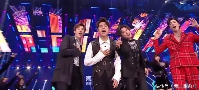 黄晓明|芒果818晚会如大型蹦迪现场,黄晓明跳舞似抽筋,王一博嗨翻全场