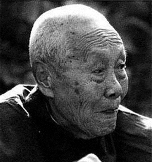 太监|清朝末位太监自述:痛苦的不是伺候主子,而是要在鞋里放苍耳