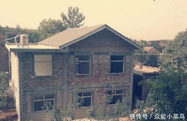 寓意|农村老人常说, 做屋不落断层, 落断层无后人是什么寓意呢