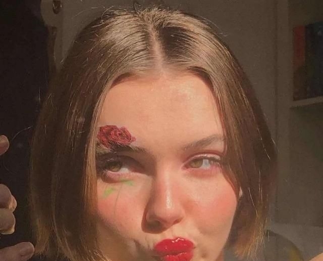 对镜|解锁对镜自拍技巧,分分钟在家拍出大片!