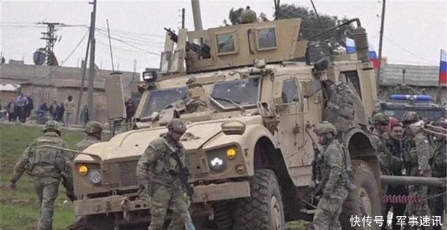 出手|俄对美军出手?战车撞向美装甲车,美谴责:俄违反协议