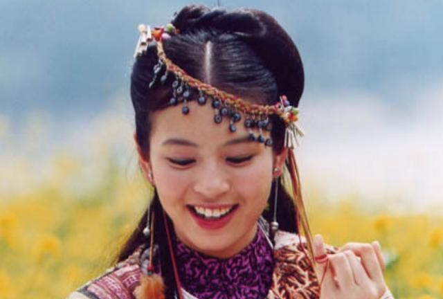 如今|曾出演“阿奴”一炮而红，和阮经天恋爱被强制分手，如今美到犯规