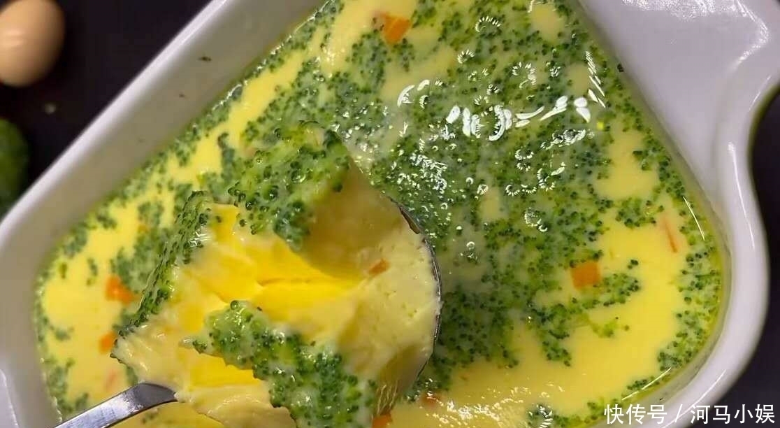 简单|蒸鸡蛋糕看似简单,但是一不小就蒸老了,注意2点保证鲜嫩又营养