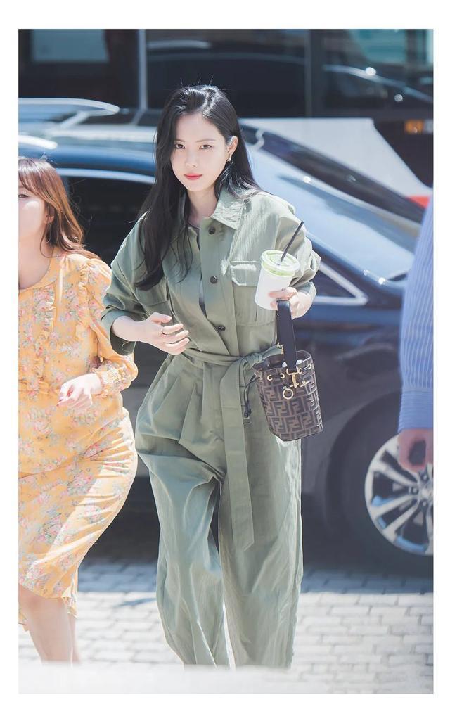 潇洒|2020年第一条长裙,要像戚薇张柏芝的一样潇洒