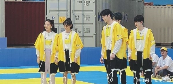 路透|网曝《奔跑吧》路透照,除了创造营师姐弟,大厂男孩也来了