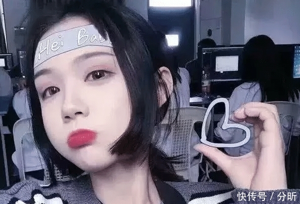  干嘛|异性聊天，“在干嘛”前加上这几个字，我赌一包辣条，绝对秒回！