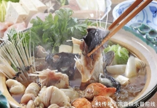 后才|15人聚餐吃火锅点10道菜,在包间4小时后才出来,结账后老板傻眼