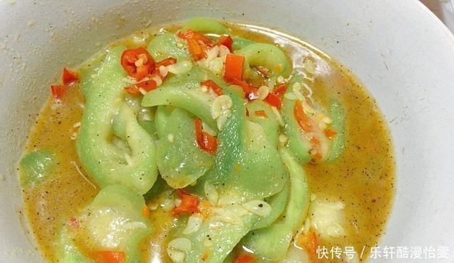 妹夫|国庆假期回娘家第1天的午餐,10人4菜1汤,好吃营养不浪费