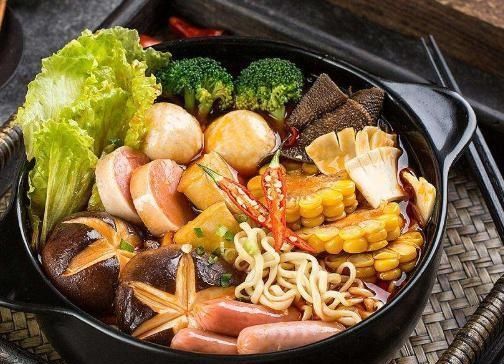 吃起来的味|假如世界上只剩下一种“街头小吃”,你会选择哪一种在这里