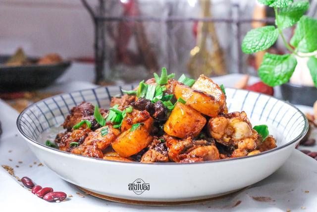 简单|入冬后家人最爱吃的一道菜,喷香入味,简单实惠,一次一盘不够吃