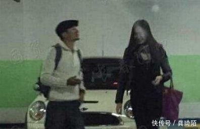  击败|击败凤凰传奇，草根歌手阿宝翻车后退隐歌坛，现在变成软饭男