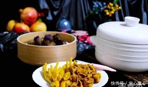 砂锅中|入夏后,可以试试这道菜,爽口不腻有嚼劲,年轻人必备的追剧神器