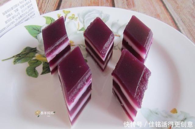 简单|这个千层蒸糕颜色漂亮,Q弹爽口,特别适合夏天吃,做法特别简单