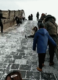 GIF|搞笑GIF:不行,太滑了!咱们别这样玩了!