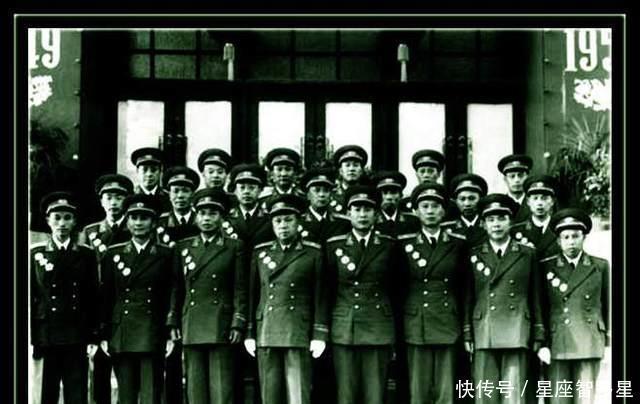 对自己|他是开国少将,生活简朴,女儿结婚时坐公交车到徐向前儿子的家中!