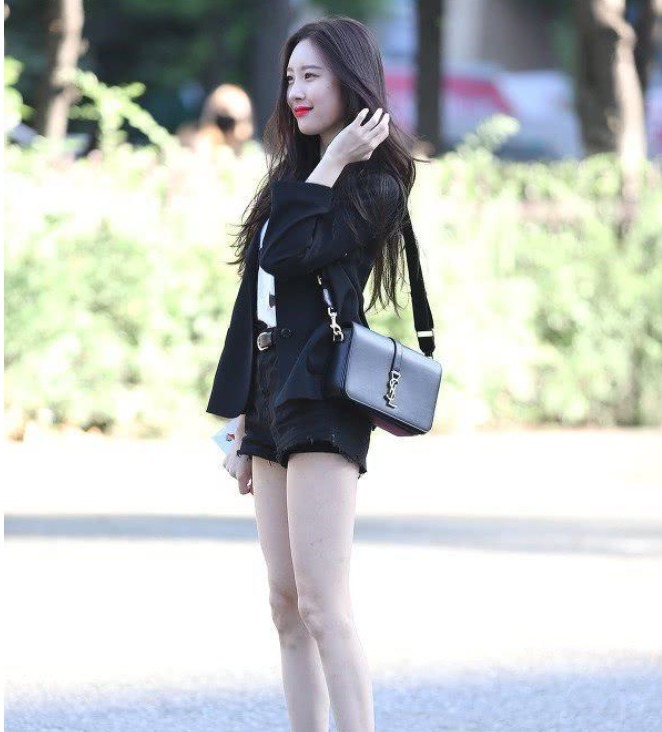美得|她被称为“南韩第一腿精！”，颜值高到犯规，今28岁美得不像话