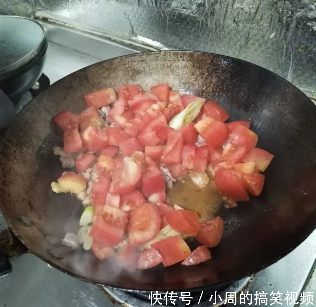  适合|家庭西红柿，豆角焖面，好吃又美味，最适合懒人。