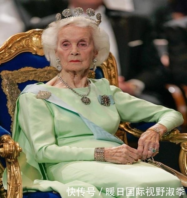 灰姑娘|与王子相恋33年的“灰姑娘”, 直到61岁才走入婚姻殿堂, 91岁善终